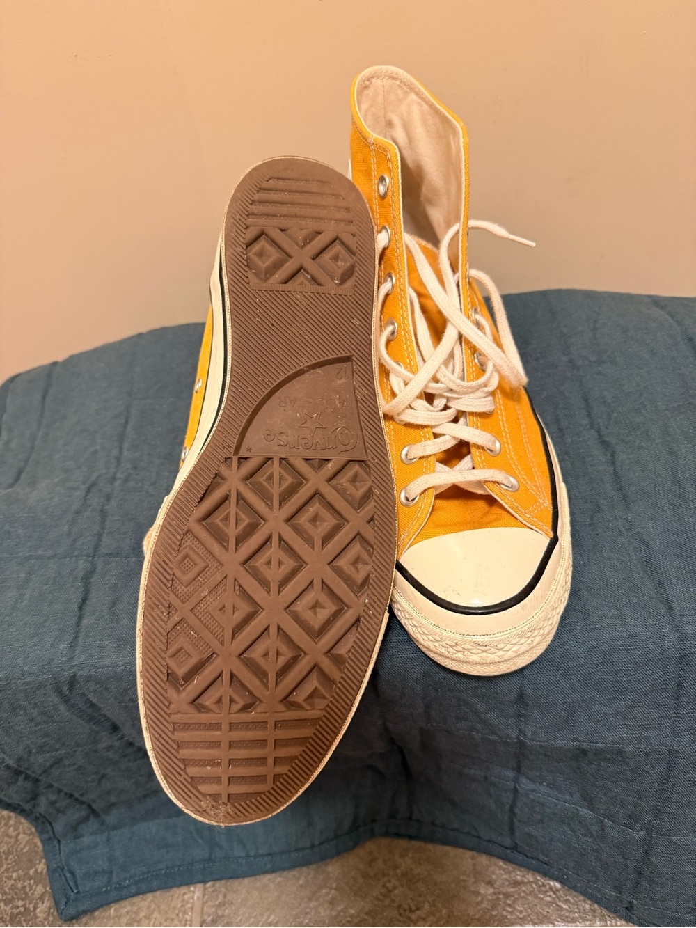 Yellow High-Top Canvas Men’s Sneakers - Picture 5 of 5